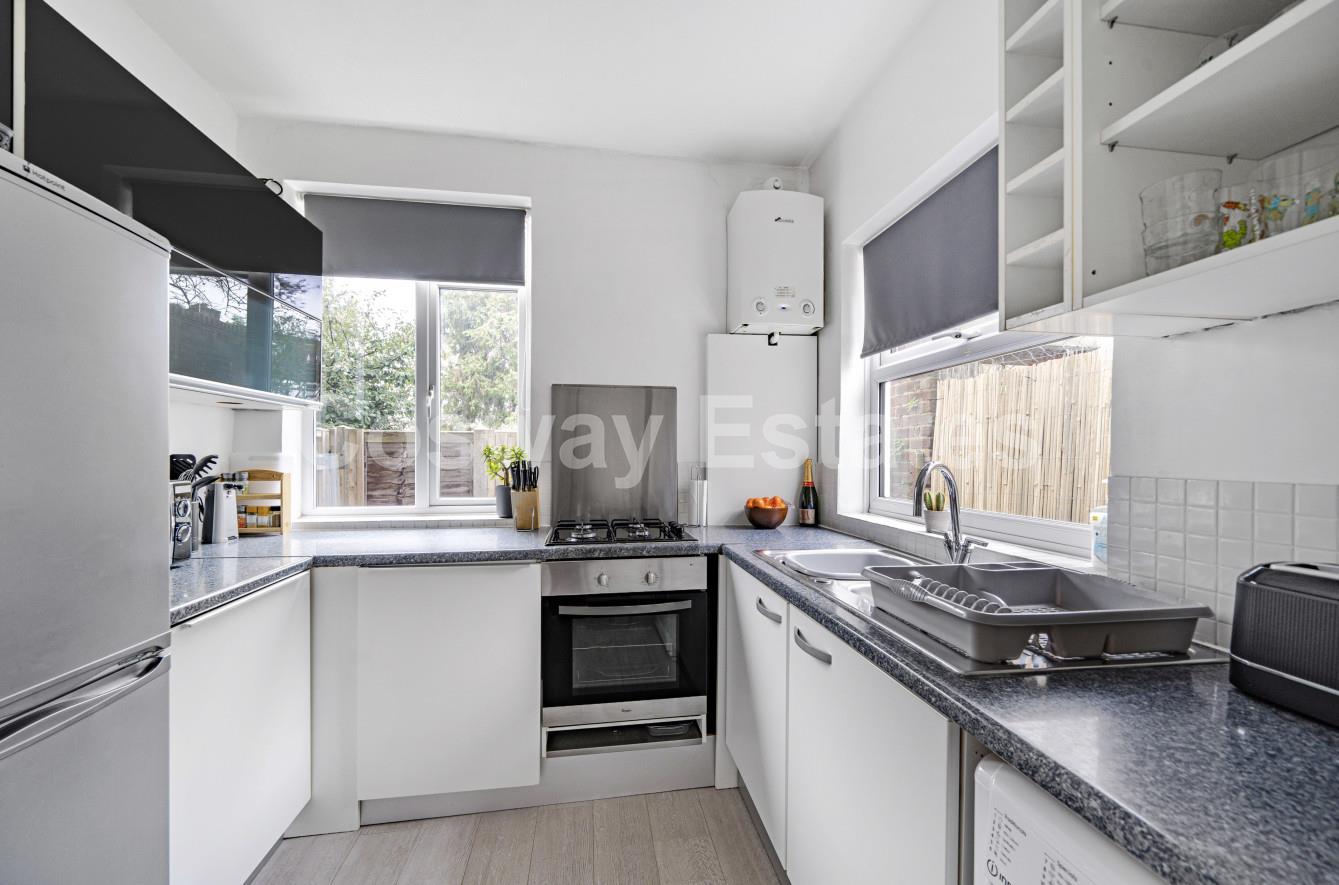 Fairfield Crescent, HA8, Edgware
